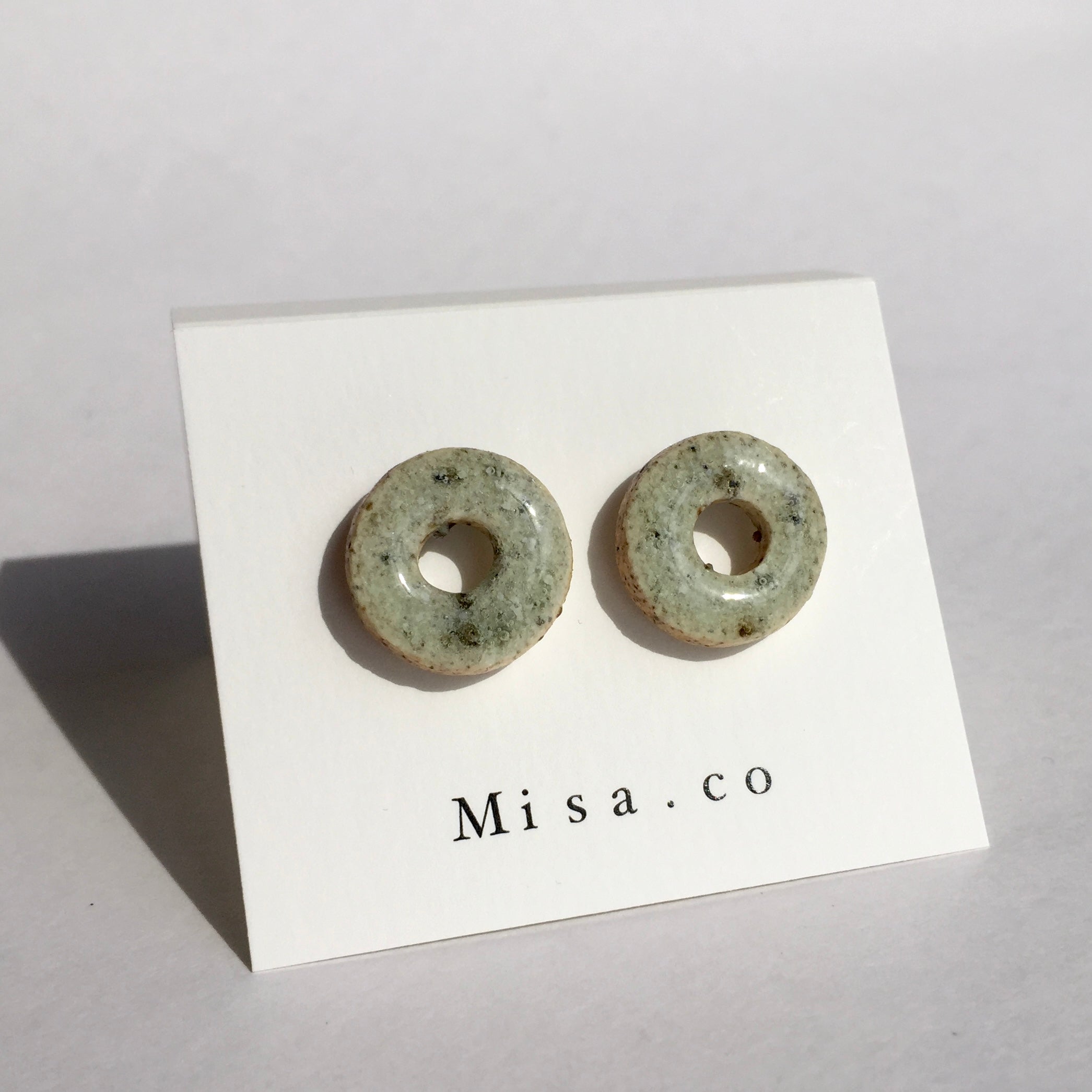 【一点物】原土ブレンド/LOOPクリスタルクリア陶器ピアス｜Misa.co（ミサコ）