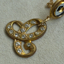 画像をギャラリービューアに読み込む, 【ピアス】静かな季節に輝きを灯す、シルバーブルーとリボンのアシンメトリーピアス｜ERIKOART（エリコアート）
