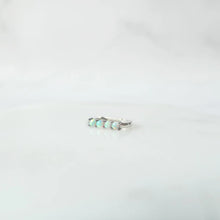 画像をギャラリービューアに読み込む, オパールツインクルカーブハギーピアス（シルバー925／ロジウムプレーティング）｜SMUK（スムーク）
