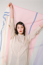 画像をギャラリービューアに読み込む, '極細コットン播州織ストール　Mサイズ　col:コーラル(CRL)｜POLS（ポルス）｜POLS（ポルス）
