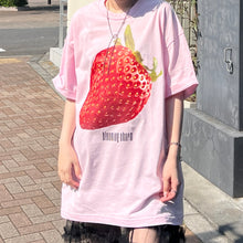 画像をギャラリービューアに読み込む, strawberry print big T-shirt｜BLOOMING CHARM（ブルーミングチャーム）
