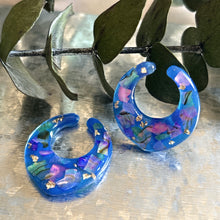 画像をギャラリービューアに読み込む, シェルモザイク　イヤーカフ2個セット｜aono earcuff and design（アオノイヤーカフアンドデザイン）
