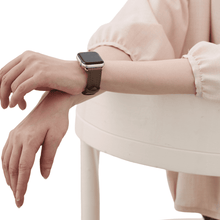 画像をギャラリービューアに読み込む, AppleWatch シェーブルレザーバンド(色：トープ)｜YUTORI（ユトリ）
