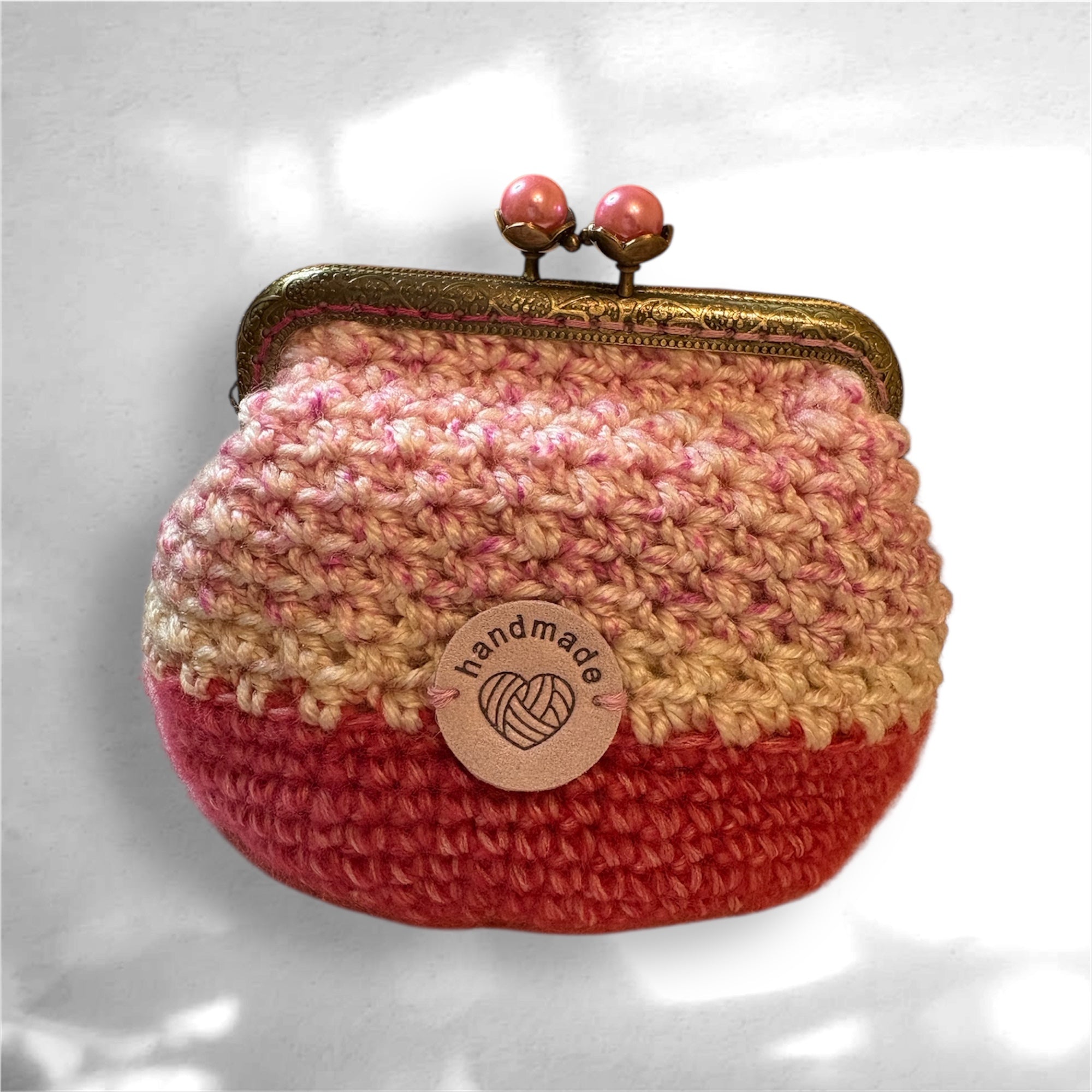 ピンクパールが可愛いがま口ポーチ｜M'S  CROCHET（エムズクロシェット）