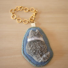 画像をギャラリービューアに読み込む, 和み猫のバッグチャーム　長毛グレー｜Little Plum（リトルプラム）
