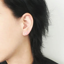 画像をギャラリービューアに読み込む, アシンメトリースター スタッドピアス（シルバー925）｜SMUK（スムーク）
