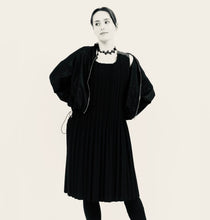 画像をギャラリービューアに読み込む, T-Prati 5　ブラック × 肩配色　2Way  Pratique Dress｜MONCOEUR（モンクール）
