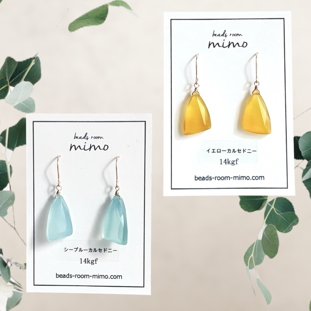 変形トライアングル天然石ピアス｜beads room mimo（ビーズルームミモ）