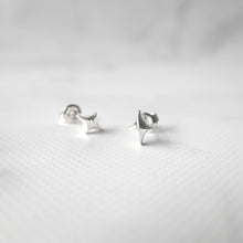 画像をギャラリービューアに読み込む, 星モチーフ シルバー925スタッドピアス｜SMUK（スムーク）
