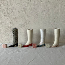 画像をギャラリービューアに読み込む, ハイヒールの一輪挿し｜とうげい hanaga（トウゲイ　ハナガ）
