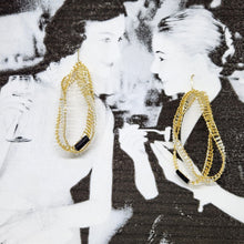 画像をギャラリービューアに読み込む, Classic chandelier｜neko（ネコ）
