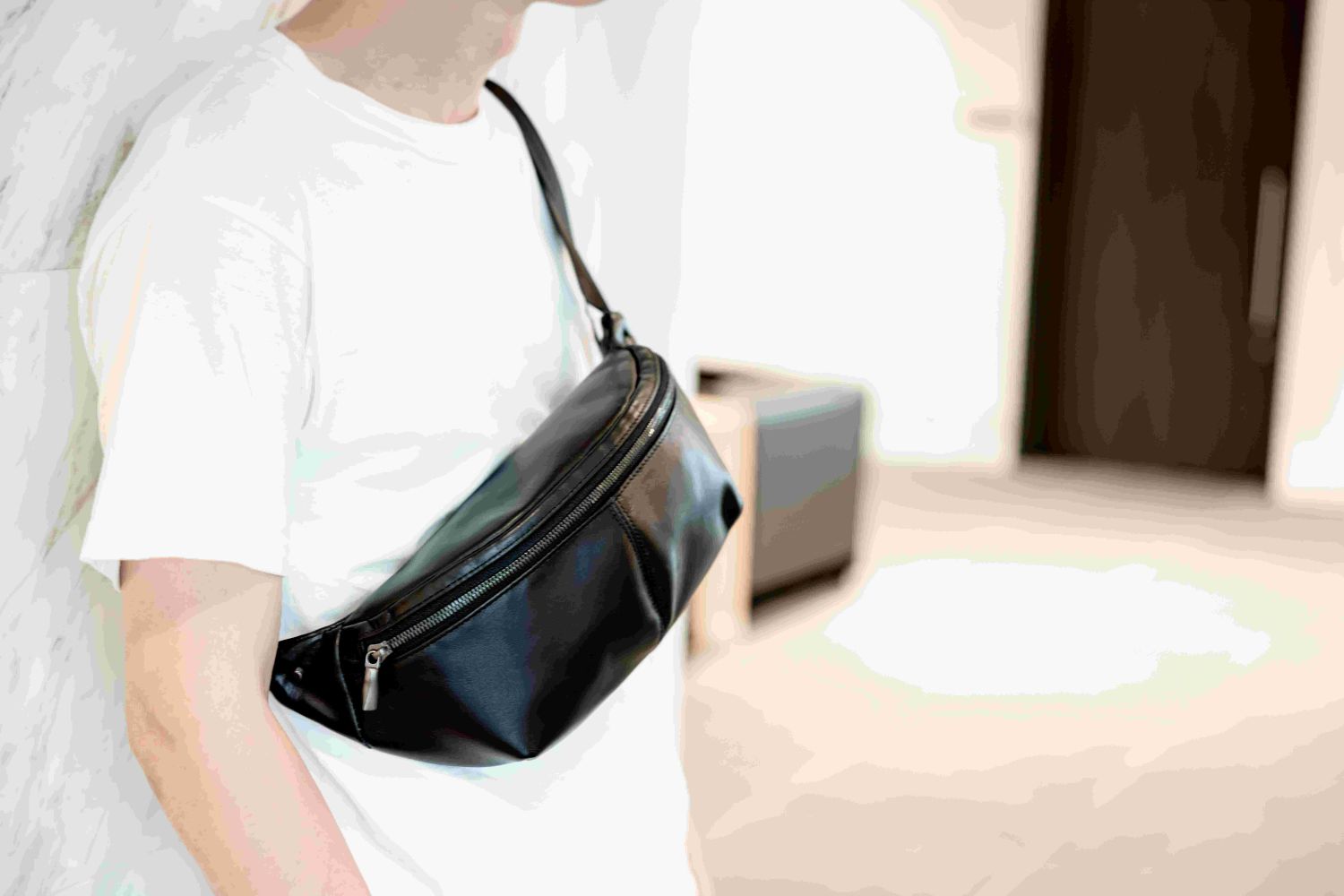 Tajima Cowhide　ボディーバッグ｜D.L.P.（ディーエルピー）