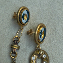 画像をギャラリービューアに読み込む, 【ピアス】静かな季節に輝きを灯す、シルバーブルーとリボンのアシンメトリーピアス｜ERIKOART（エリコアート）
