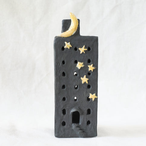 とうげい hanaga 星が降り注ぎ月が輝く古いビルのナイトランプ、アロマランプシェード　黒マット｜とうげい hanaga（トウゲイ　ハナガ）