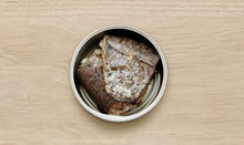 画像をギャラリービューアに読み込む, しずおかん・ニジマスの塩焼き【手ぬぐい包装】3号缶1個入り｜缶詰キッチン（カンヅメキッチン）
