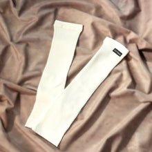 画像をギャラリービューアに読み込む, 日本製 超極細シルク レッグウォーマー 黒｜Coco Sharqi Japan（ココシャルキ）
