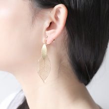 画像をギャラリービューアに読み込む, 本物のリーフとメタルリーフのピアス／イヤリング｜FT2 works（エフティーツーワークス）
