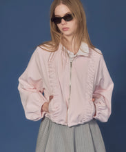 画像をギャラリービューアに読み込む, 【期間限定】ギャザー ショート ブルゾン｜Nora Lily elle（ノラリリーエル）
