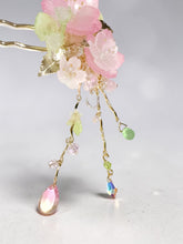 画像をギャラリービューアに読み込む, 透ける八重桜と金箔の簪｜ハピネスウェーブ
