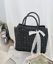 画像をギャラリービューアに読み込む, ツイードフラップバッグ（Black）｜MARSLY（マーズリー）
