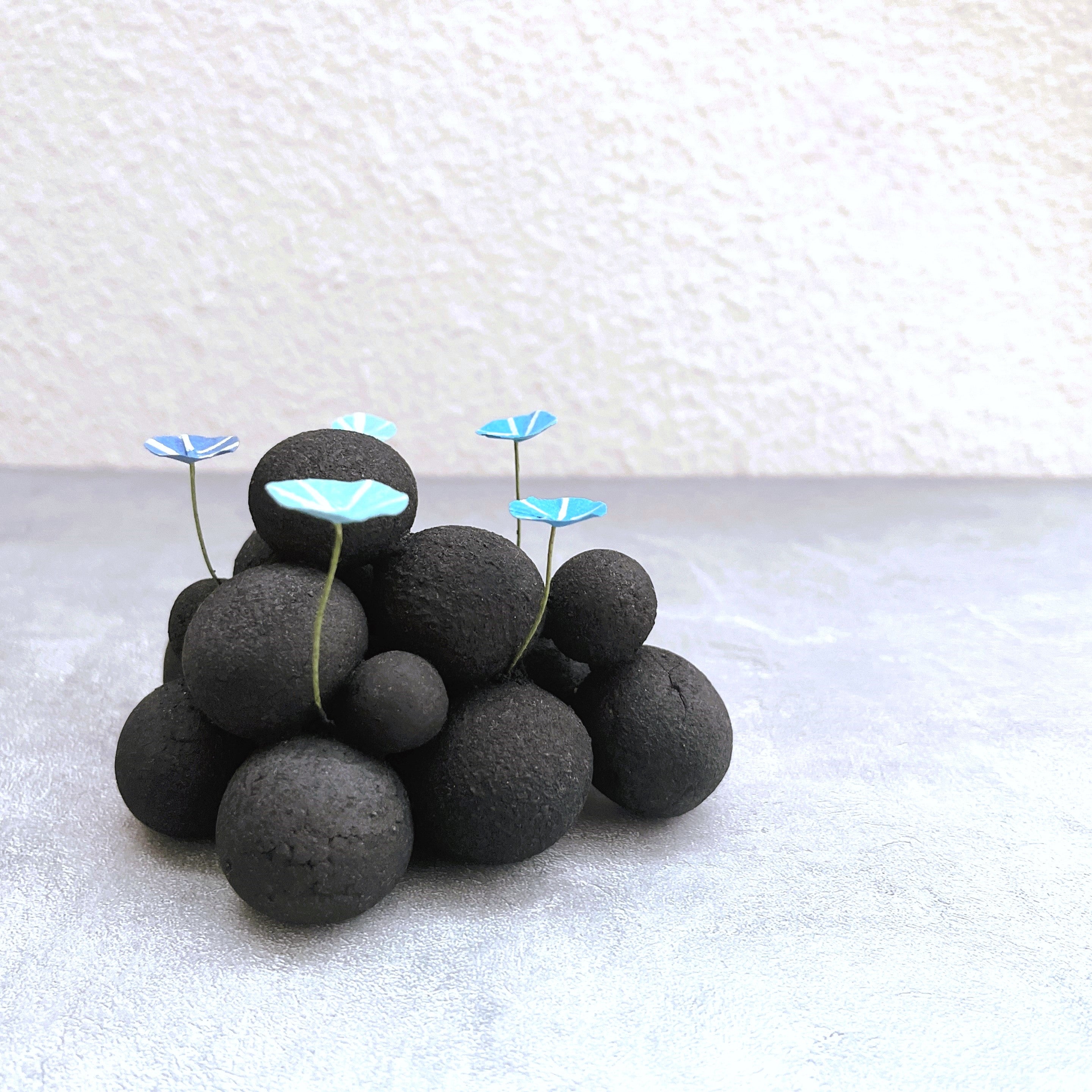 炭団オブジェ　/　○＋ブルー No.2｜櫂の炭（カイノスミ）