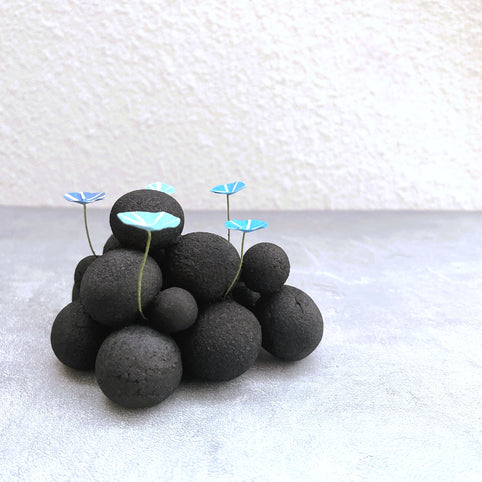 櫂の炭 炭団オブジェ　/　○＋ブルー No.2｜櫂の炭（カイノスミ）