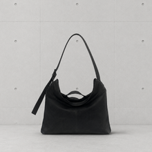 画像をギャラリービューアに読み込む, 2way Shoulder / Pure Black｜MahL（マール）
