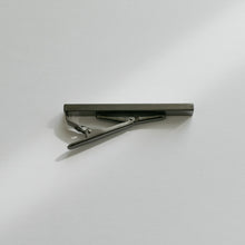 画像をギャラリービューアに読み込む, cement tie pin｜No.1533（ナンバーイチゴーサンサン）
