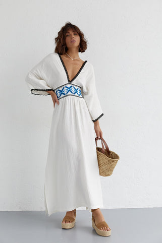 Ukrainian Embroidery Wear ”Mavka” レース刺繍ワンピース｜Ukrainian Embroidery Wear ”Mavka”（ウクライナシシュウノアパレル　マウカ）