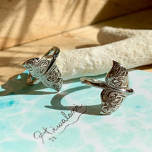 画像をギャラリービューアに読み込む, お風呂OK！金属アレルギー対応！ホエールフープピアス｜Hiwalani（ヒワラニ）
