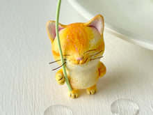 画像をギャラリービューアに読み込む, 雨宿り猫さん（黄トラ）｜手ノヒラ堂（テノヒラドウ）
