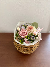 画像をギャラリービューアに読み込む, コロンとしたプリザーブドフラワー｜ふぁん natural  florist（ファン　ナチュラル　フローリスト）
