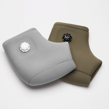 画像をギャラリービューアに読み込む, 足湯たんぽブーツ ライトグレー　【濡れない足湯×履く湯たんぽ】｜LYKKE（リュッケ）
