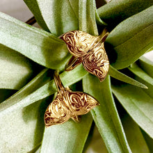 画像をギャラリービューアに読み込む, お風呂OK！金属アレルギー対応！ホエールフープピアス｜Hiwalani（ヒワラニ）
