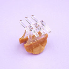 画像をギャラリービューアに読み込む, 【Coucou Suzette】Croissant Mini Hair Claw｜CHUPETERIA（チュペテリア）
