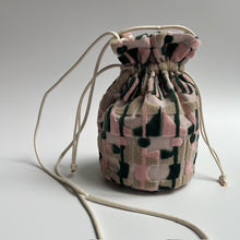 画像をギャラリービューアに読み込む, 【金華山織物】丸底巾着ミニショルダー幾何学｜coccole（コッコレ）｜coccole（コッコレ）

