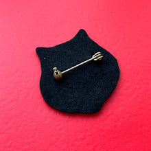 画像をギャラリービューアに読み込む, 触りたくなるようなモフモフのネコ・コロンのブローチ｜maltamarie（マルタマリエ）
