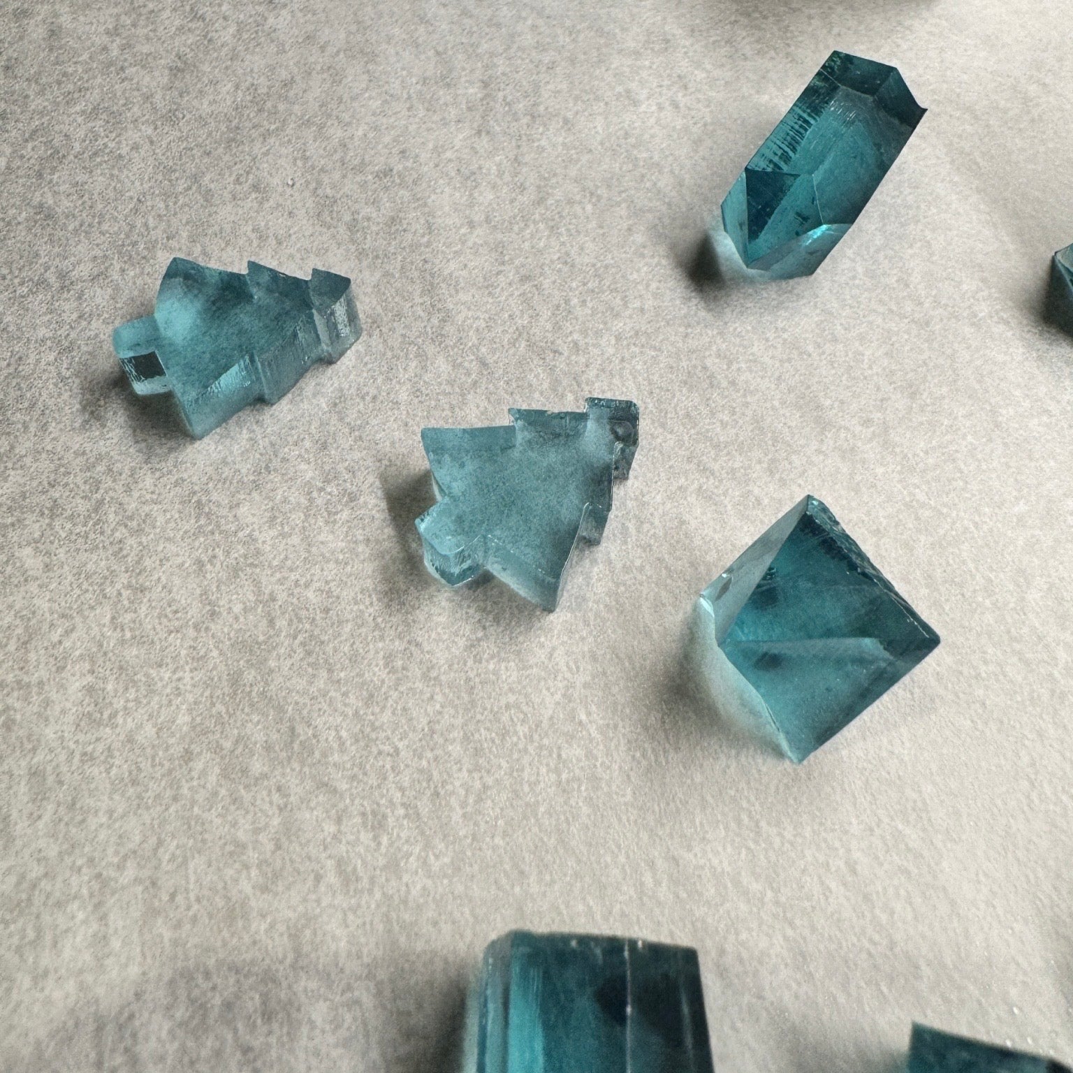 こうぶつのカケラ（琥珀糖）｜ハラペコラボ – CHOOSEBASE SHIBUYA