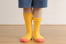 画像をギャラリービューアに読み込む, モコモコルームソックス　ミケ×イエロー｜maltamarie（マルタマリエ）
