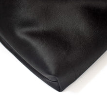 画像をギャラリービューアに読み込む, Hollowed Bag[satin leather]｜Cherry on top（チェリーオントップ）
