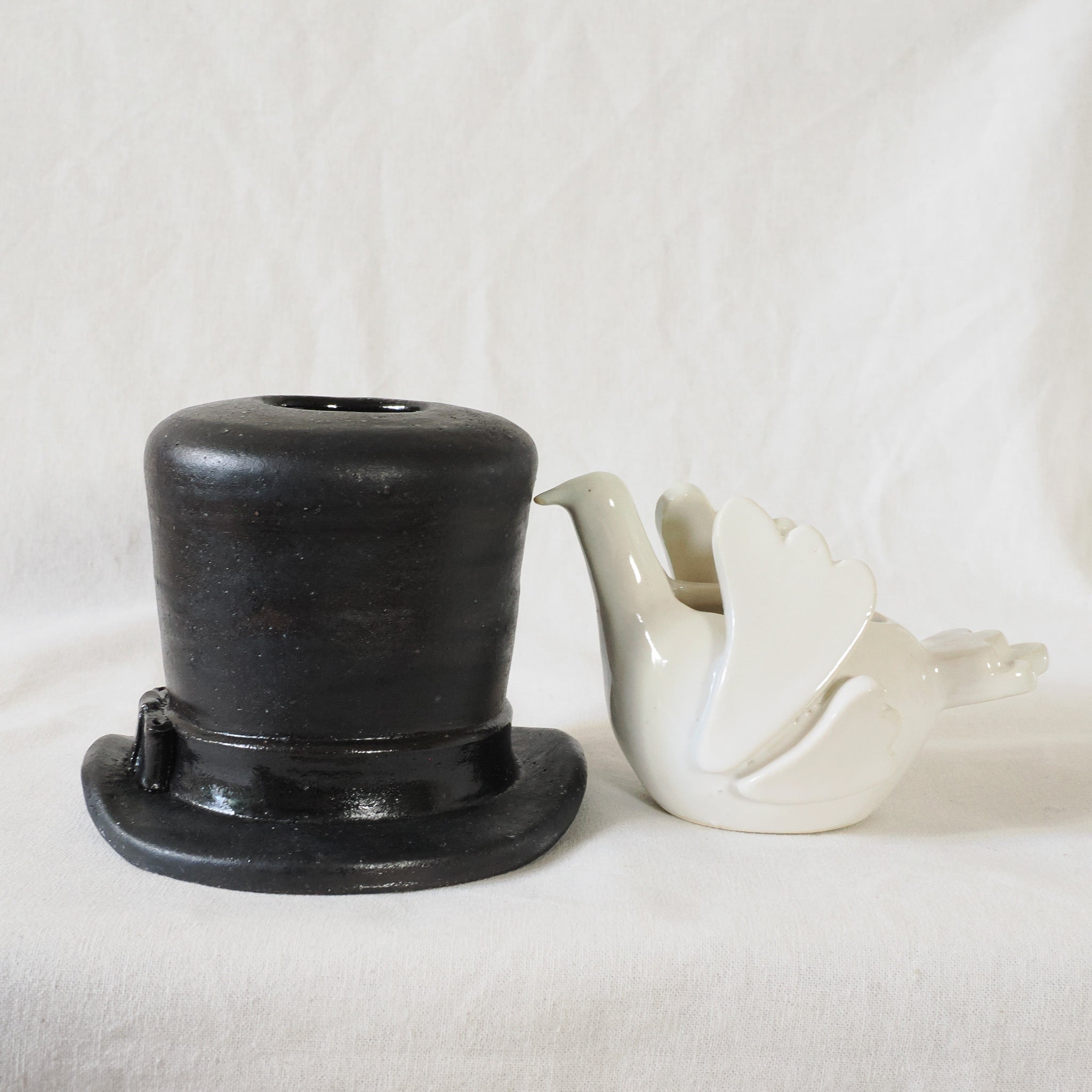 シルクハットとハトの花瓶セット｜とうげい hanaga（トウゲイ　ハナガ）