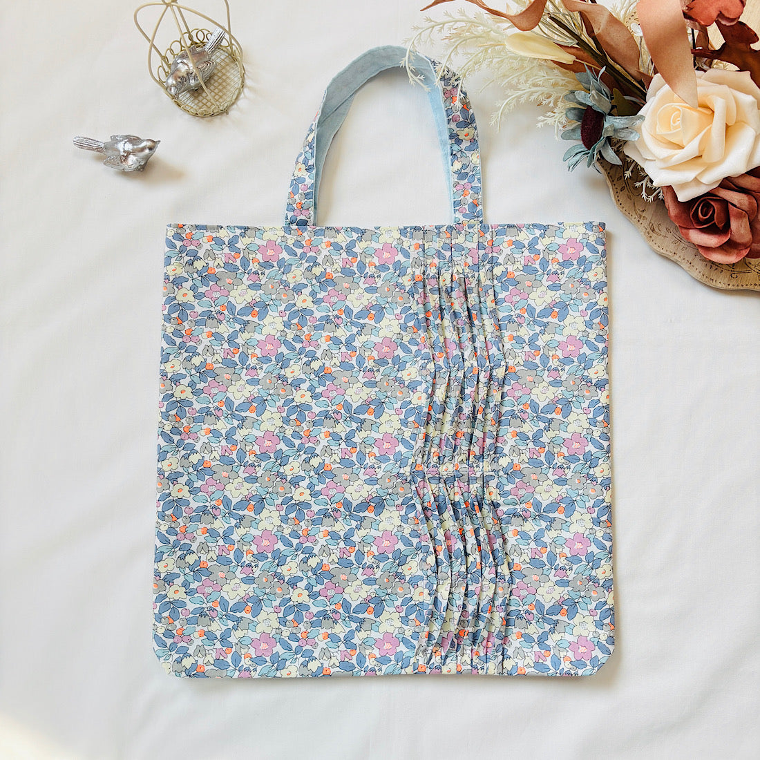 ウェーブタックトートバッグ（水色）｜Nikomatch（ニコマッチ）