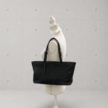 画像をギャラリービューアに読み込む, Wide Tote / Pure Black｜MahL（マール）
