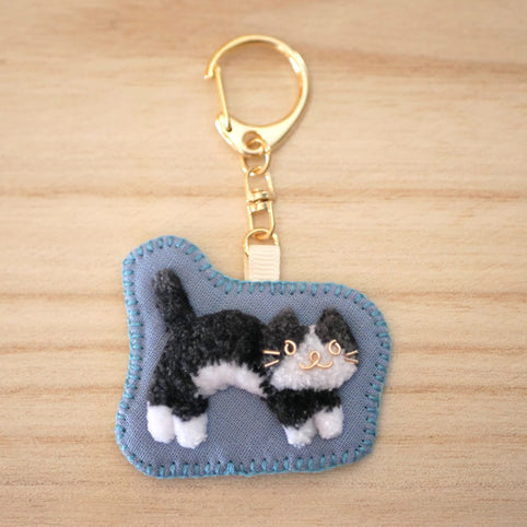 Little Plum 和み猫のキーホルダー　はちわれ　まるのび｜Little Plum（リトルプラム）