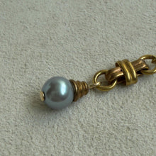 画像をギャラリービューアに読み込む, 【ピアス】静かな季節に輝きを灯す、シルバーブルーとリボンのアシンメトリーピアス｜ERIKOART（エリコアート）
