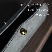 画像をギャラリービューアに読み込む, スリムペンケースが、一瞬でペントレイに。置いたまま片手で瞬間開閉する『SKITTLE ペンケース』｜STUDIUM（ストゥディウム）
