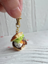 画像をギャラリービューアに読み込む, 食べかけハンバーガー｜mh-mignon（エムエイチミニョン）
