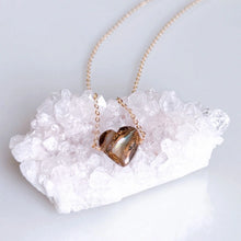 画像をギャラリービューアに読み込む, 大人ハートネックレス(コッパーカルサイトオブシディアン× シェル)｜SAKURA jewelry（サクラジュエリー）
