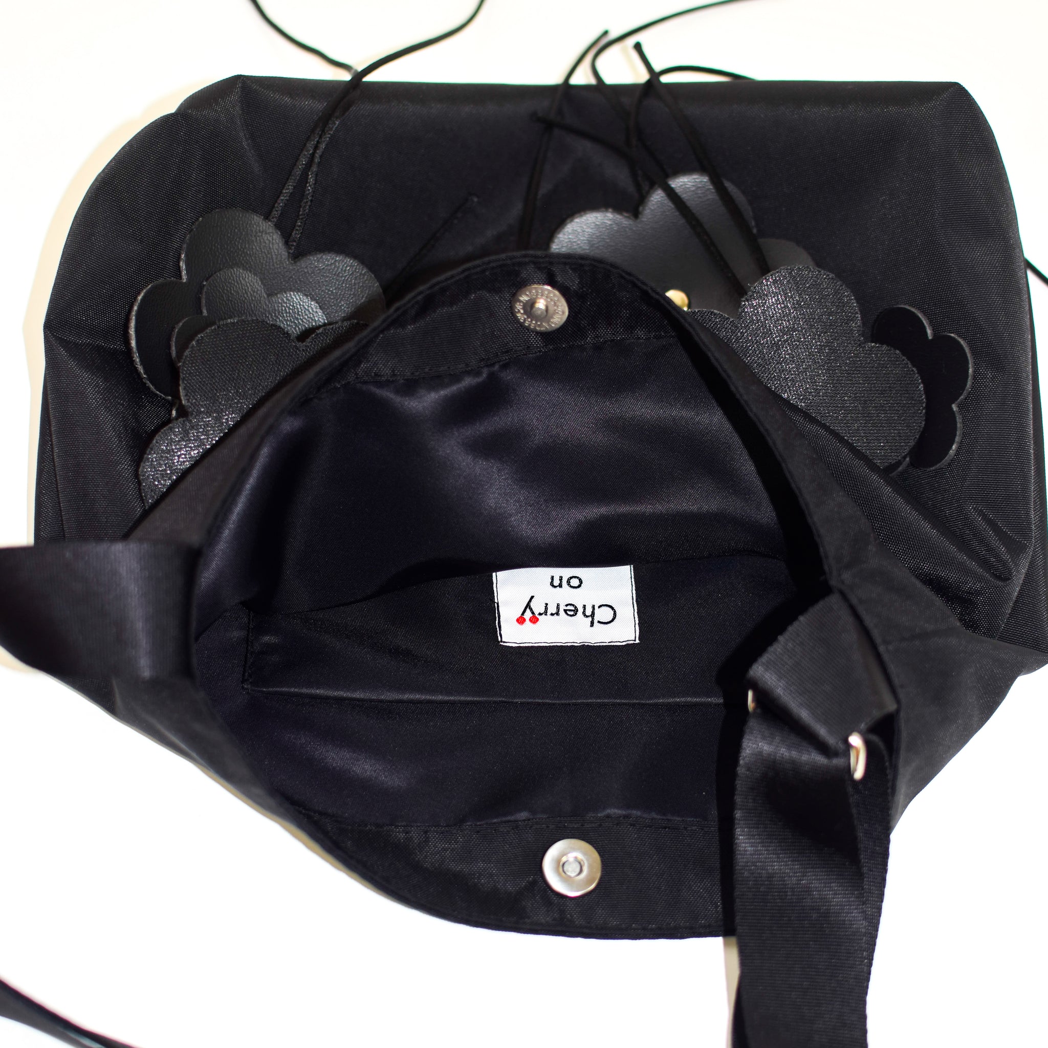 Trapezoid bag｜Cherry on top（チェリーオントップ） – CHOOSEBASE
