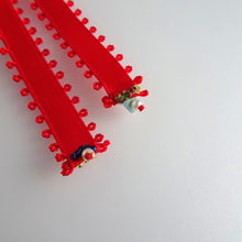 画像をギャラリービューアに読み込む, 宝石箱//立体刺繡のリボンネックレス｜hanmmmo（ハンモ）
